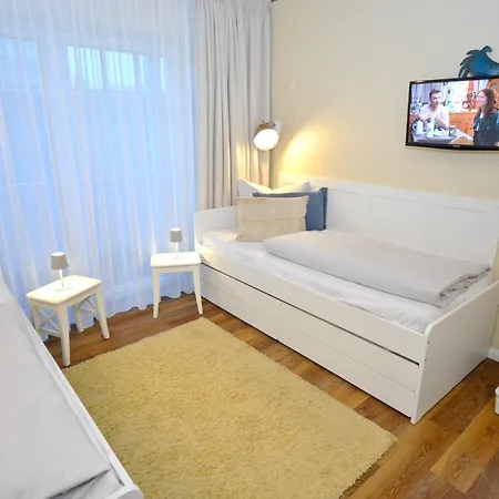 Somersby Nr 01 * נינדורף